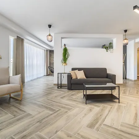 The Cube - Designer Finished By Sf Homes 아파트 그지라